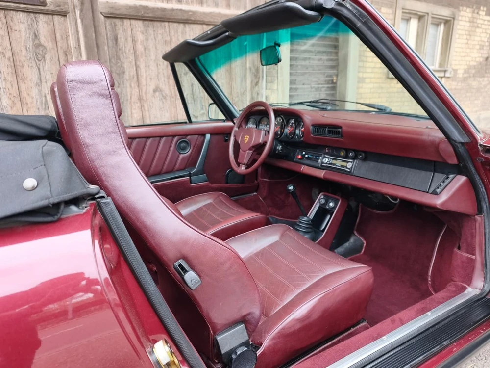 Porsche Gebrauchtwagenangebot PORSCHE 911 SC CABRIOLET IN BORDEAUX