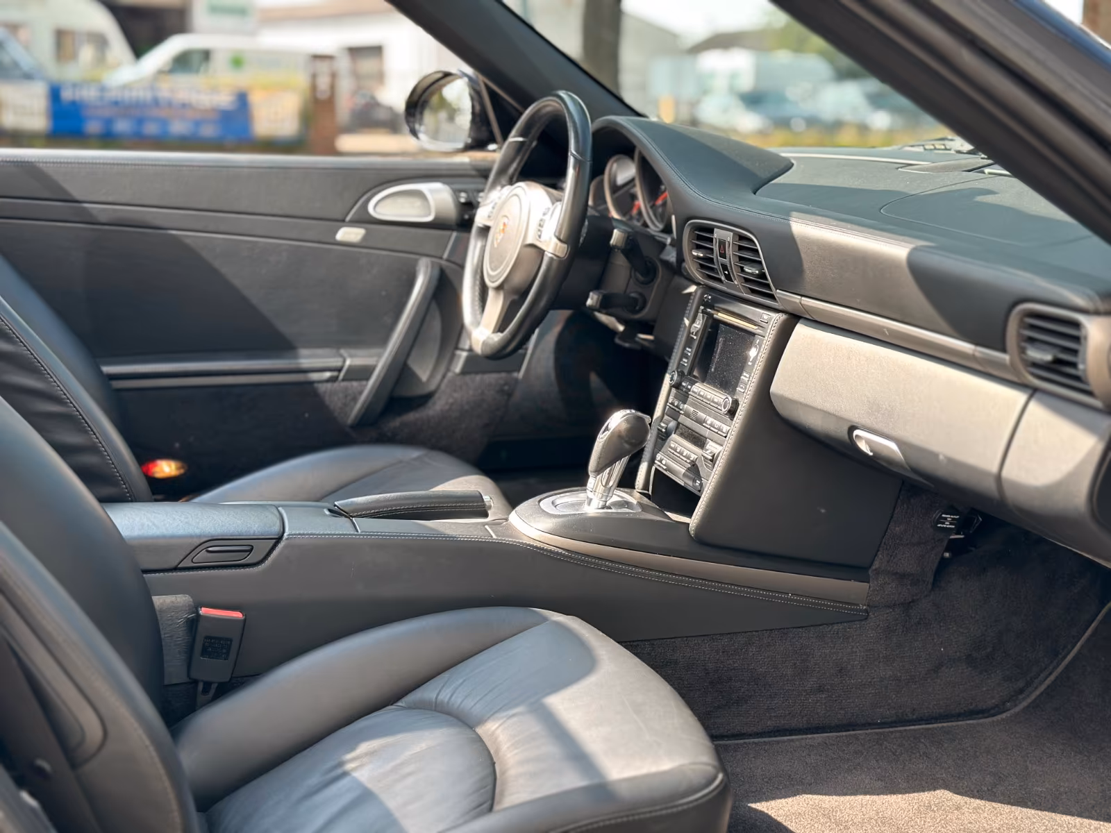 Porsche Gebrauchtwagenangebot PORSCHE 997 CARRERA 4 CABRIO - 3 VORBESITZER