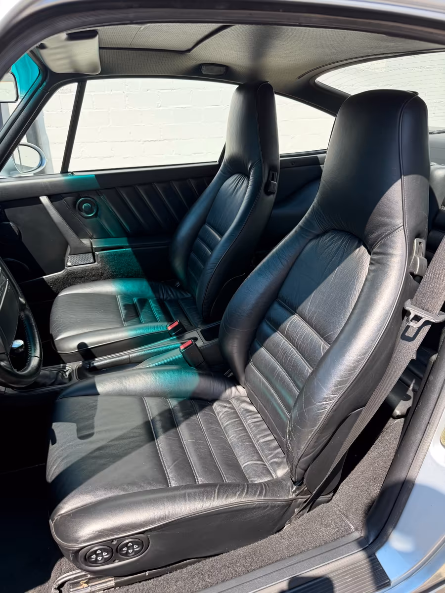 Porsche Gebrauchtwagenangebot PORSCHE 964 CARRERA 4 COUPE JUBI WTL