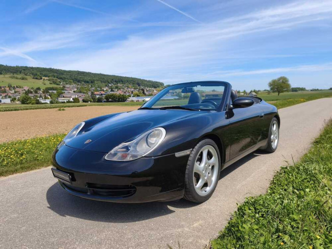 PORSCHE 996 CARRERA CABRIOLET IN SCHWARZ