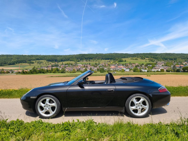 Porsche Gebrauchtwagenangebot PORSCHE 996 CARRERA CABRIOLET IN SCHWARZ