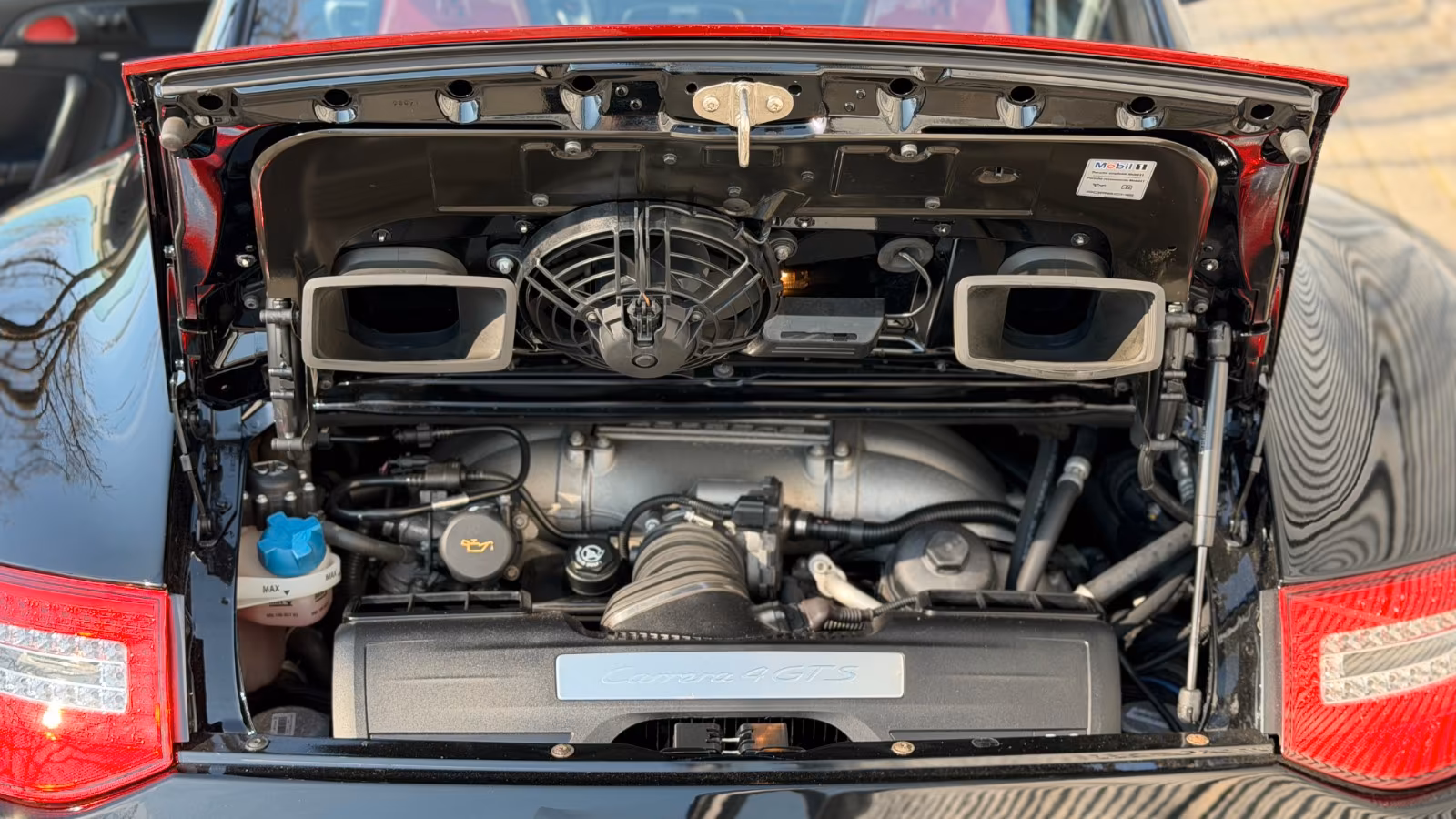 Porsche Gebrauchtwagenangebot PORSCHE 997.2 CARRERA 4 GTS COUPE - 3. HAND