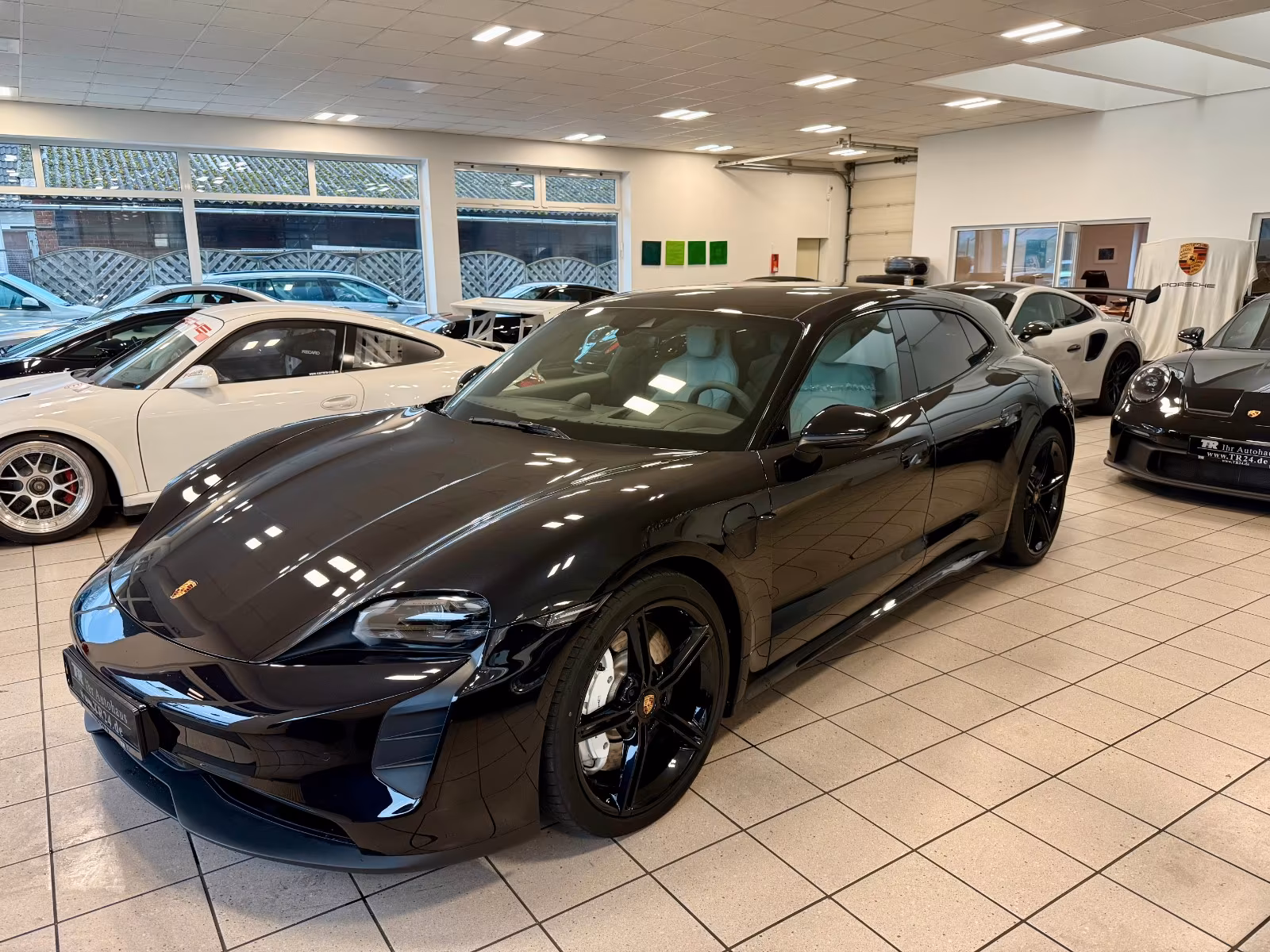 Porsche Gebrauchtwagenangebot PORSCHE TAYCAN SPORT TURISMO GTS - SCHWARZ, 1.HAND