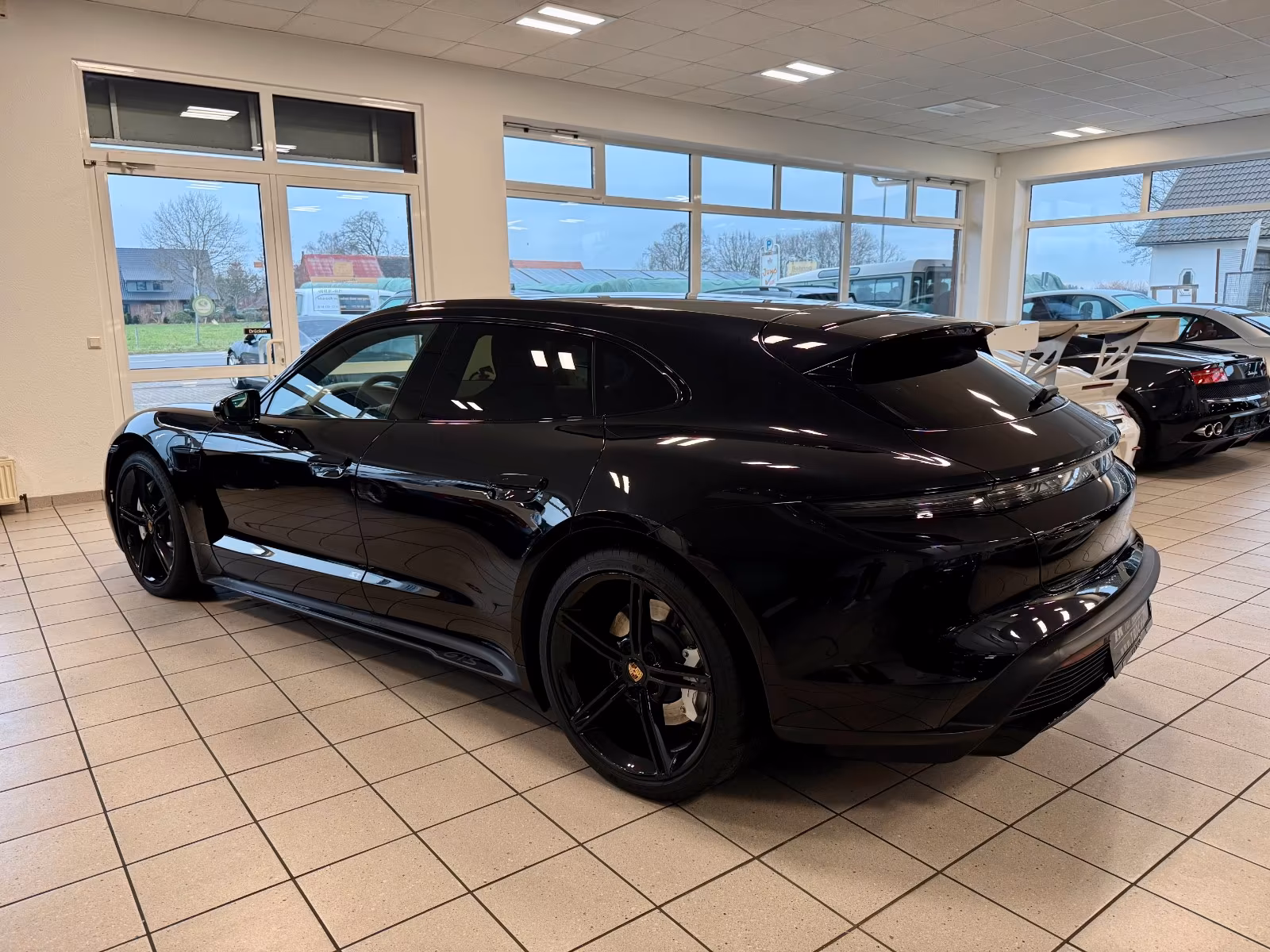 Porsche Gebrauchtwagenangebot PORSCHE TAYCAN SPORT TURISMO GTS - SCHWARZ, 1.HAND