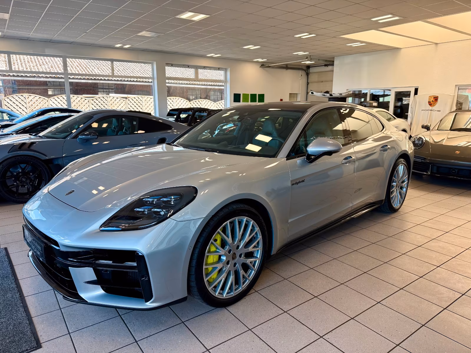 PORSCHE PANAMERA TURBO S E-HYBRID - 1 VORBESITZER, TOP-ZUSTAND