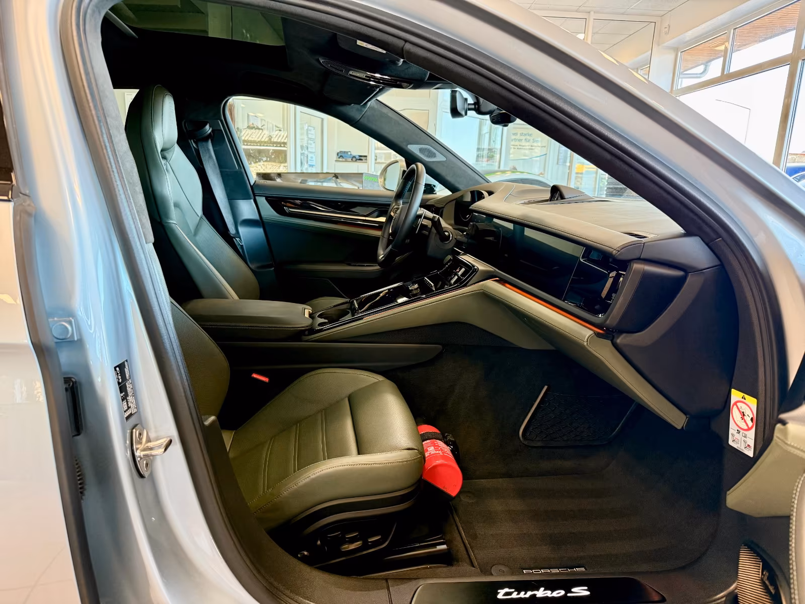Porsche Gebrauchtwagenangebot PORSCHE PANAMERA TURBO S E-HYBRID - 1 VORBESITZER, TOP-ZUSTAND