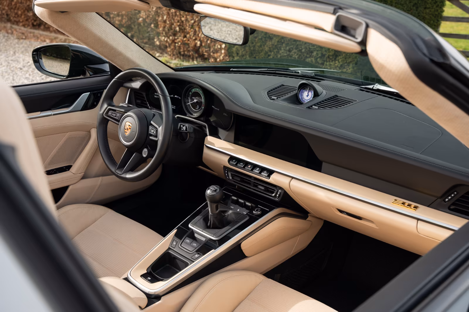 Porsche Gebrauchtwagenangebot PORSCHE 992.1 TARGA 4S HERITAGE EDITION DESIGN - 1. HAND
