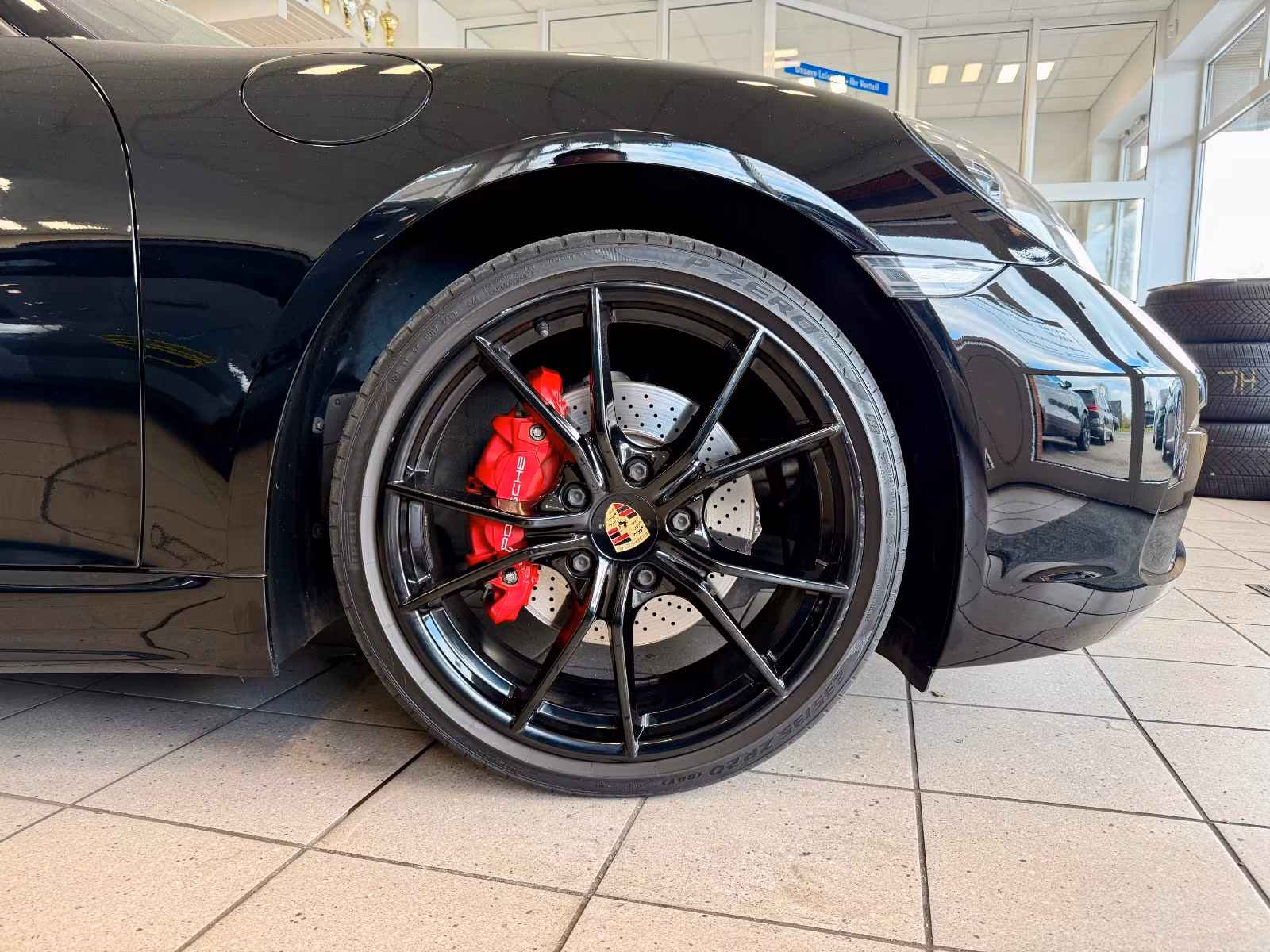 Porsche Gebrauchtwagenangebot PORSCHE BOXSTER S (718) IN SCHWARZ - PDK-GETRIEBE