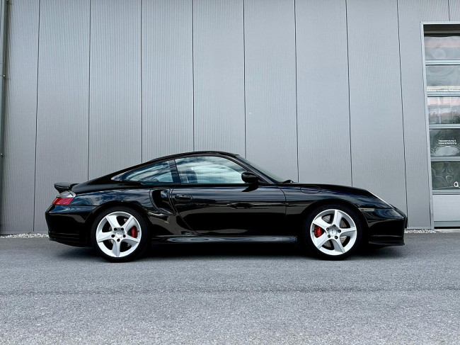 Porsche Gebrauchtwagenangebot PORSCHE 996 TURBO COUPE - BLACK MAGIC PERLEFFEKT