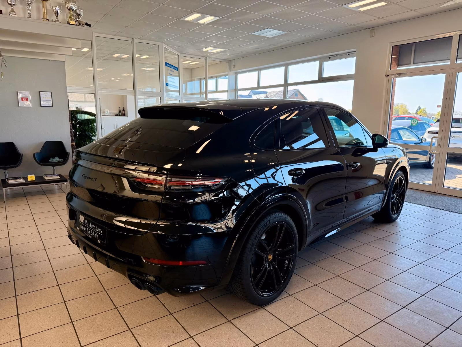 Porsche Gebrauchtwagenangebot PORSCHE CAYENNE COUPE PLATINIUM EDITION SPORT DESIGN