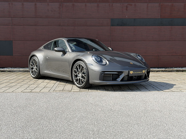 PORSCHE 992 CARRERA 4 COUPE IN ACHATGRAU