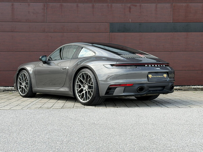 Porsche Gebrauchtwagenangebot PORSCHE 992 CARRERA 4 COUPE IN ACHATGRAU