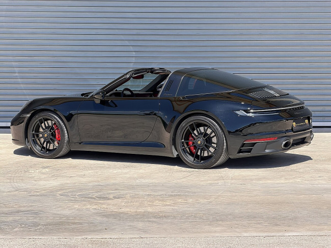Porsche Gebrauchtwagenangebot PORSCHE 992 TARGA 4 GTS IN SCHWARZ