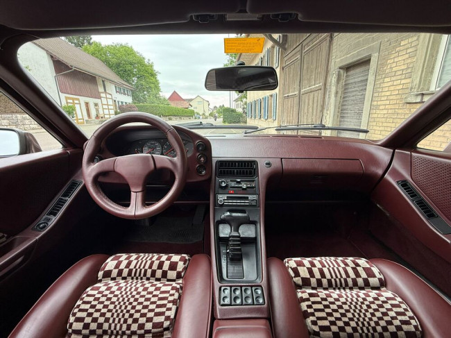 Porsche Gebrauchtwagenangebot PORSCHE 928 S - TOP GEPFLEGT MIT HISTORIE