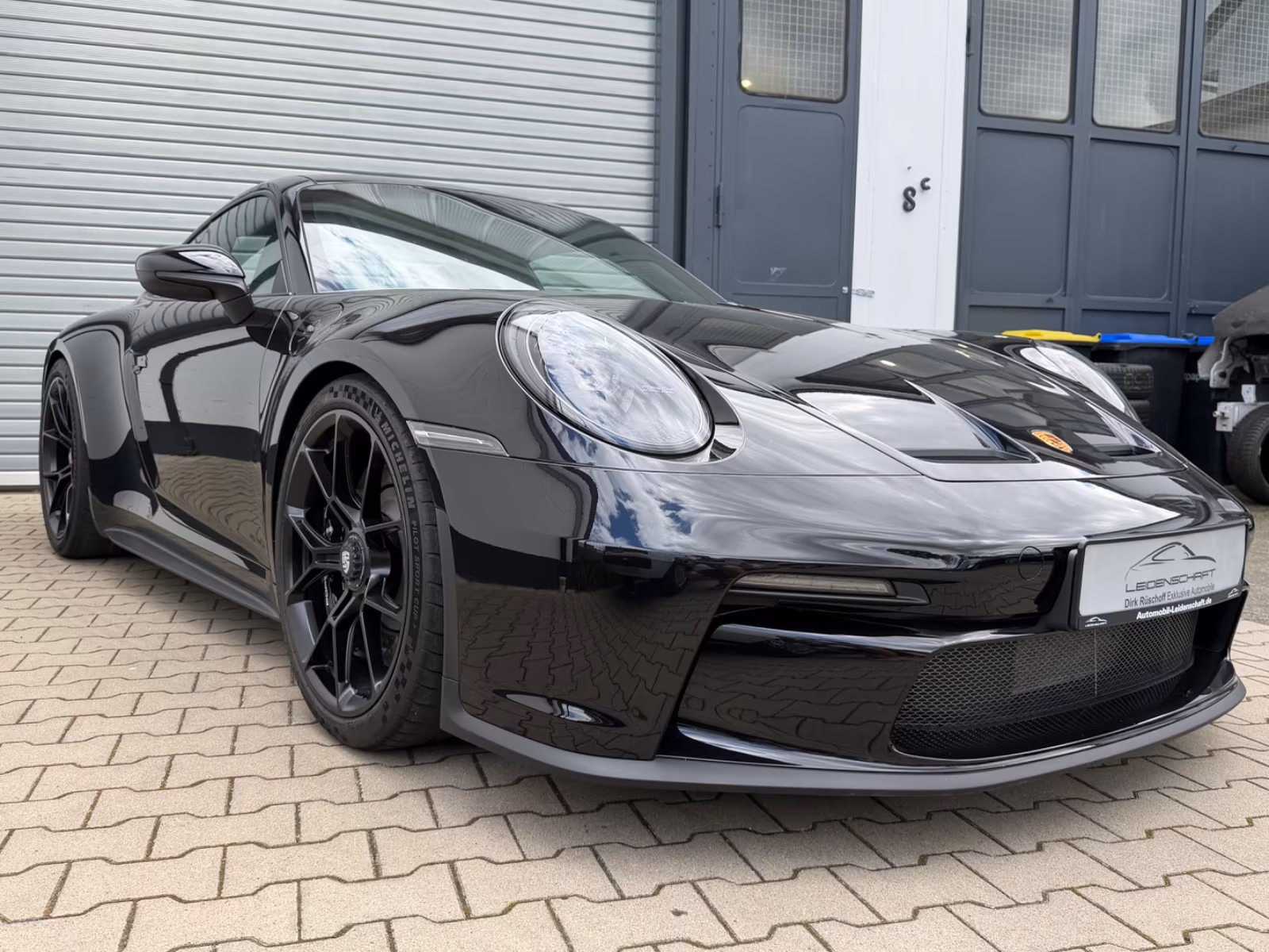 PORSCHE 992 GT3 TOURING - 1. HAND