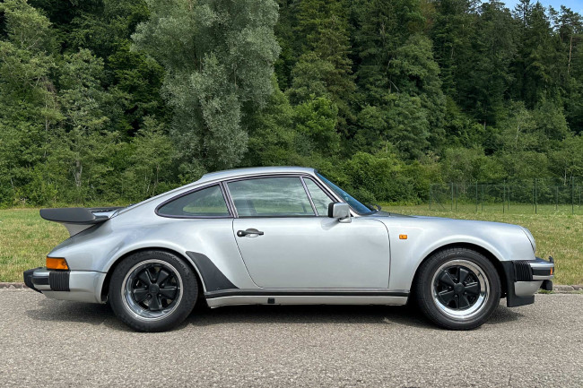 Porsche Gebrauchtwagenangebot PORSCHE 911 (930) TURBO COUPE IN SILBERMETALLIC