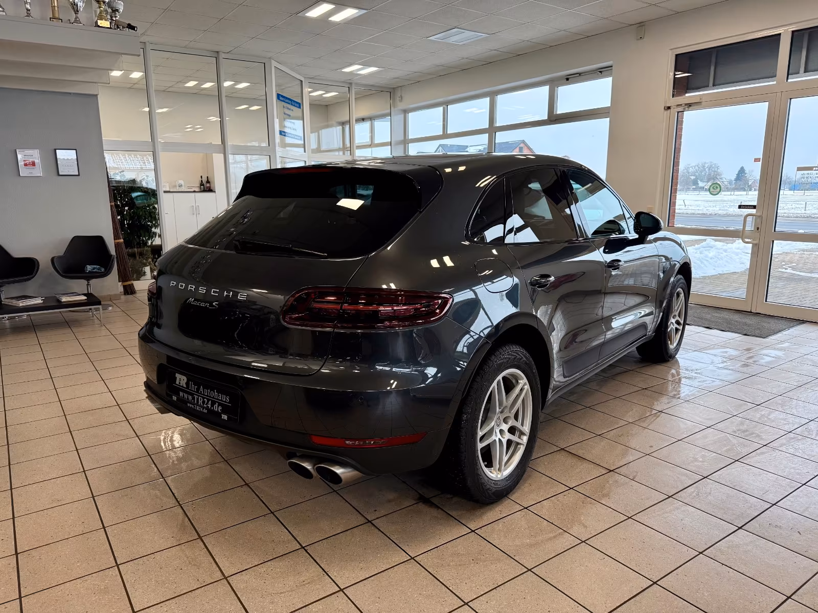 Porsche Gebrauchtwagenangebot PORSCHE MACAN S IN VULKANGRAU - 2. HAND