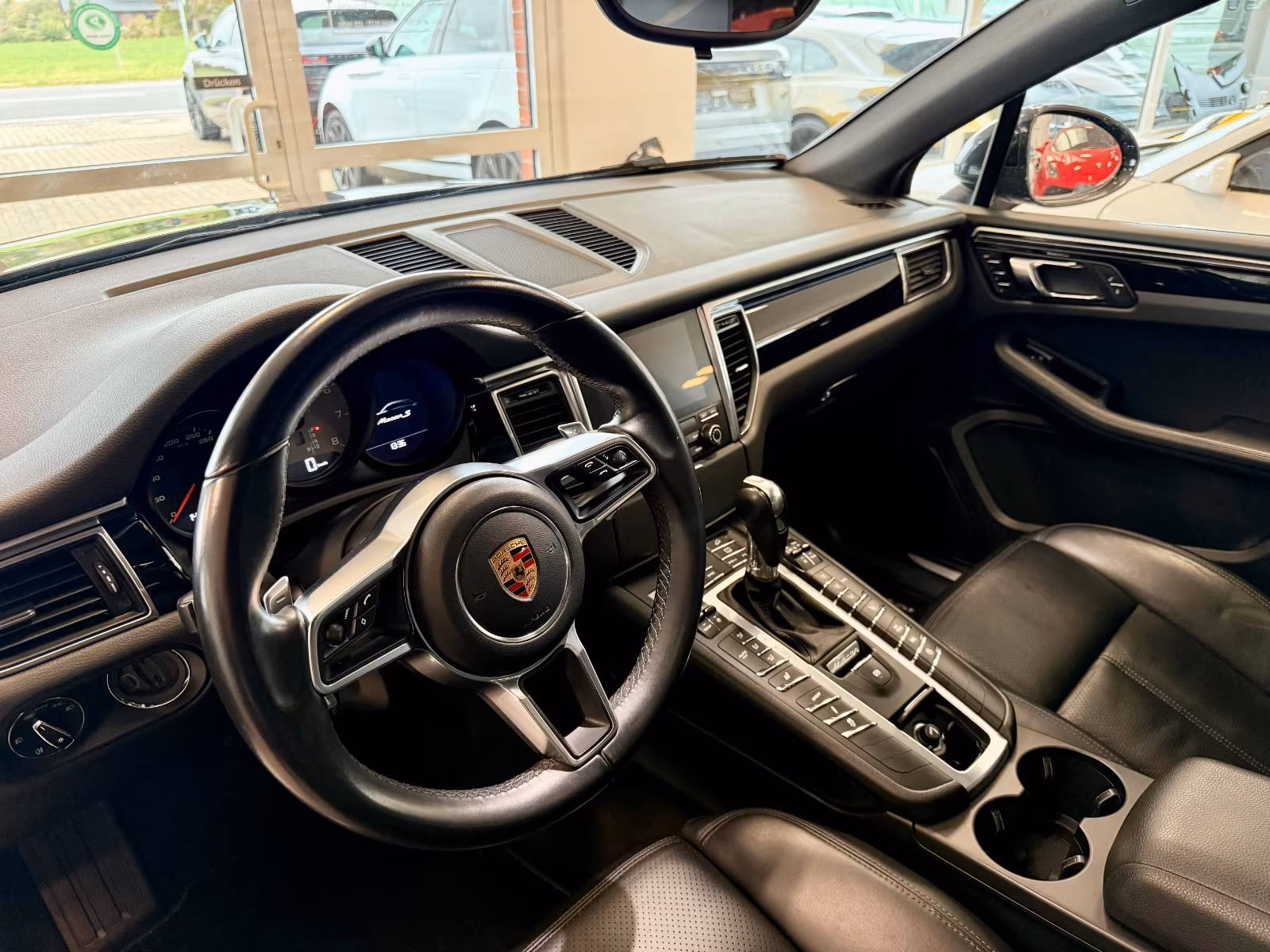 Porsche Gebrauchtwagenangebot PORSCHE MACAN S IN VULKANGRAU - 2. HAND