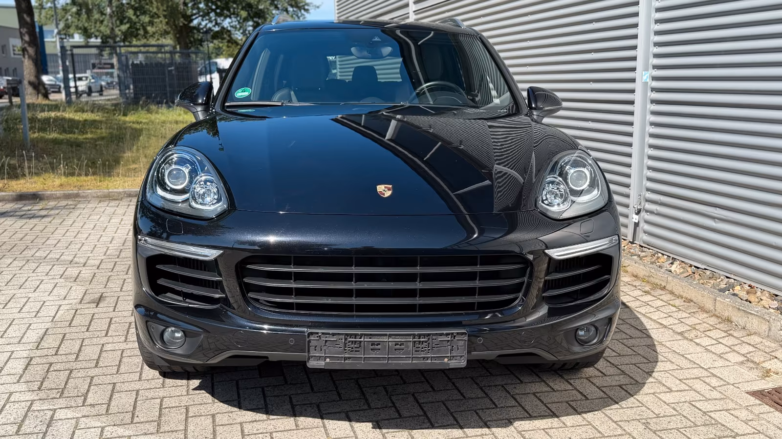 Porsche Gebrauchtwagenangebot PORSCHE CAYENNE S IN TIEFSCHWARZ - 2. HAND