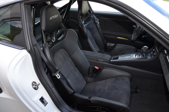 Porsche Gebrauchtwagenangebot PORSCHE 991 GT3 RS IN WEISS - 2. HAND