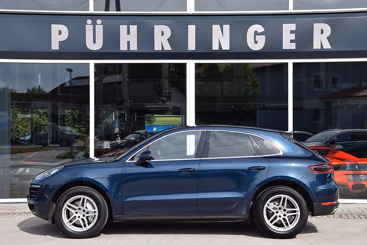 Porsche Gebrauchtwagenangebot PORSCHE MACAN 3.0L S DIESEL IN DUNKELBLAU