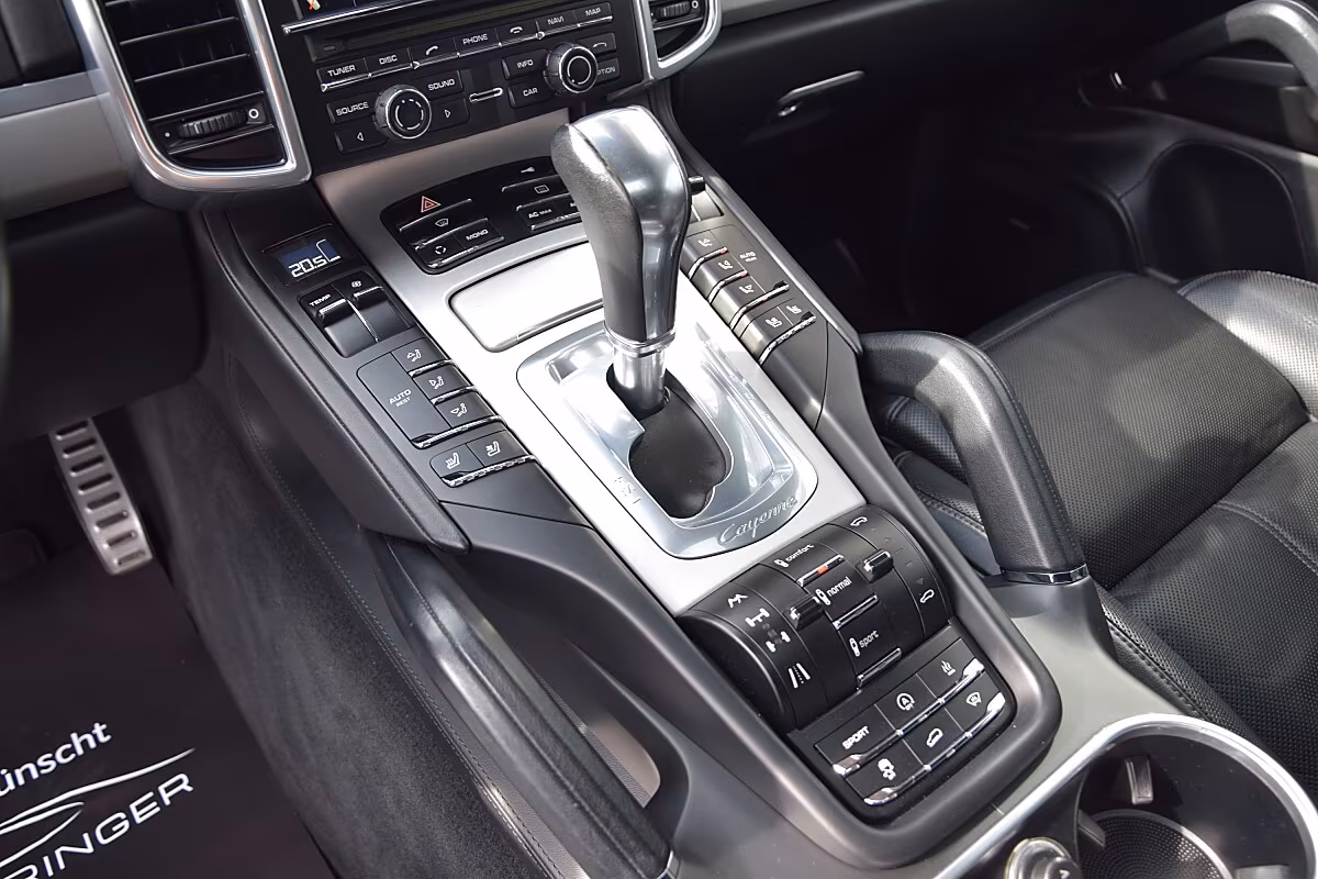 Porsche Gebrauchtwagenangebot PORSCHE CAYENNE II TURBO - SCHWARZ, SCHIEBEDACH
