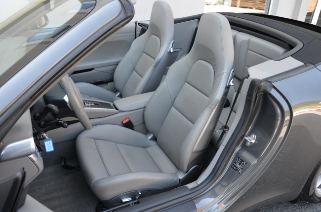 Porsche Gebrauchtwagenangebot PORSCHE 991 CARRERA CABRIOLET IN ACHATGRAU