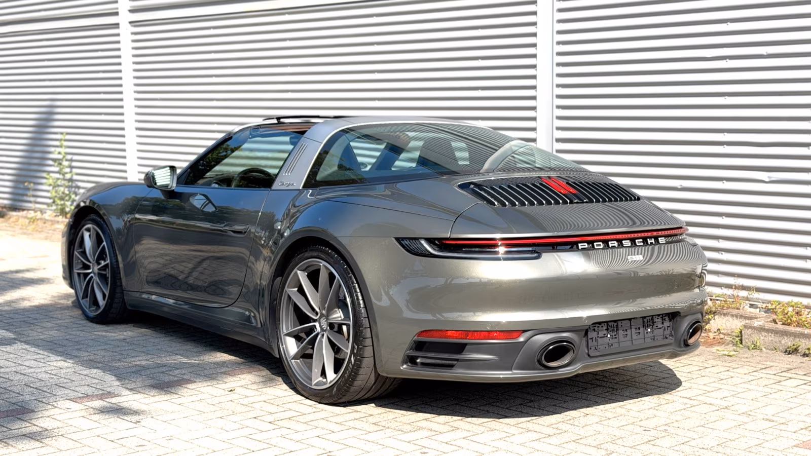 Porsche Gebrauchtwagenangebot PORSCHE 992 CARRERA 4 TARGA - 2 VORBESITZER