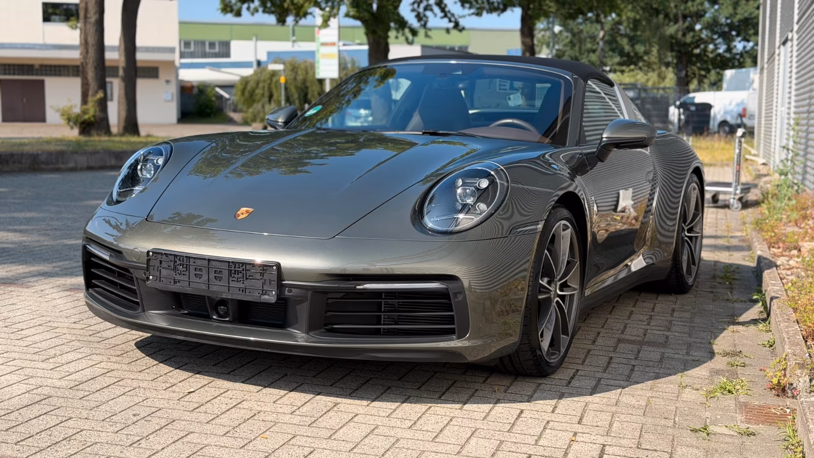 Porsche Gebrauchtwagenangebot PORSCHE 992 CARRERA 4 TARGA - 2 VORBESITZER