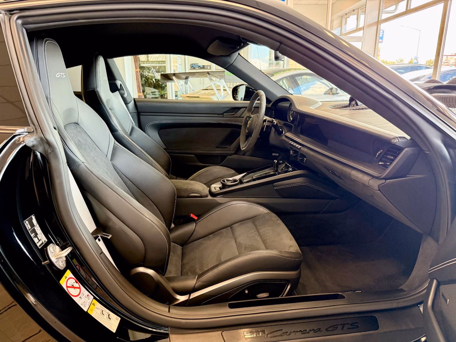 Porsche Gebrauchtwagenangebot PORSCHE 992 CARRERA GTS - SCHWARZ, AERO-KIT, 2.HAND