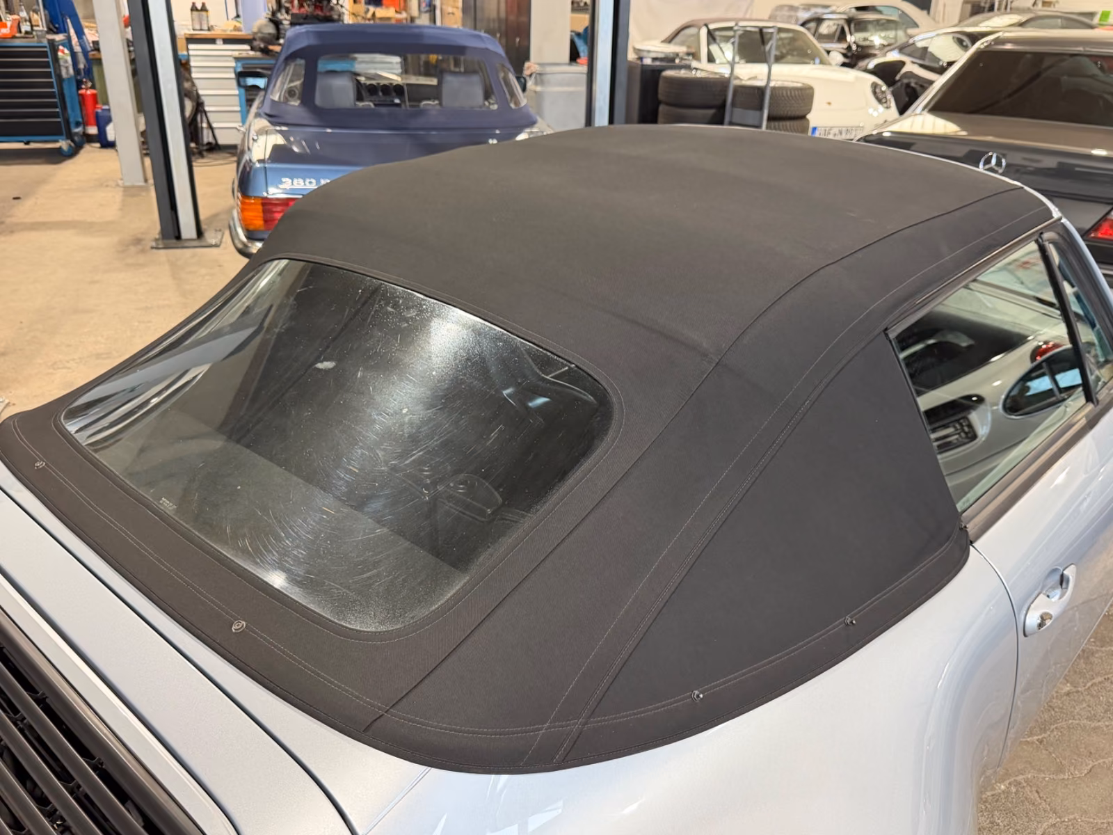 Porsche Gebrauchtwagenangebot PORSCHE 993 CARRERA 2 CABRIOLET - SCHECKHEFT, POLARSILBER