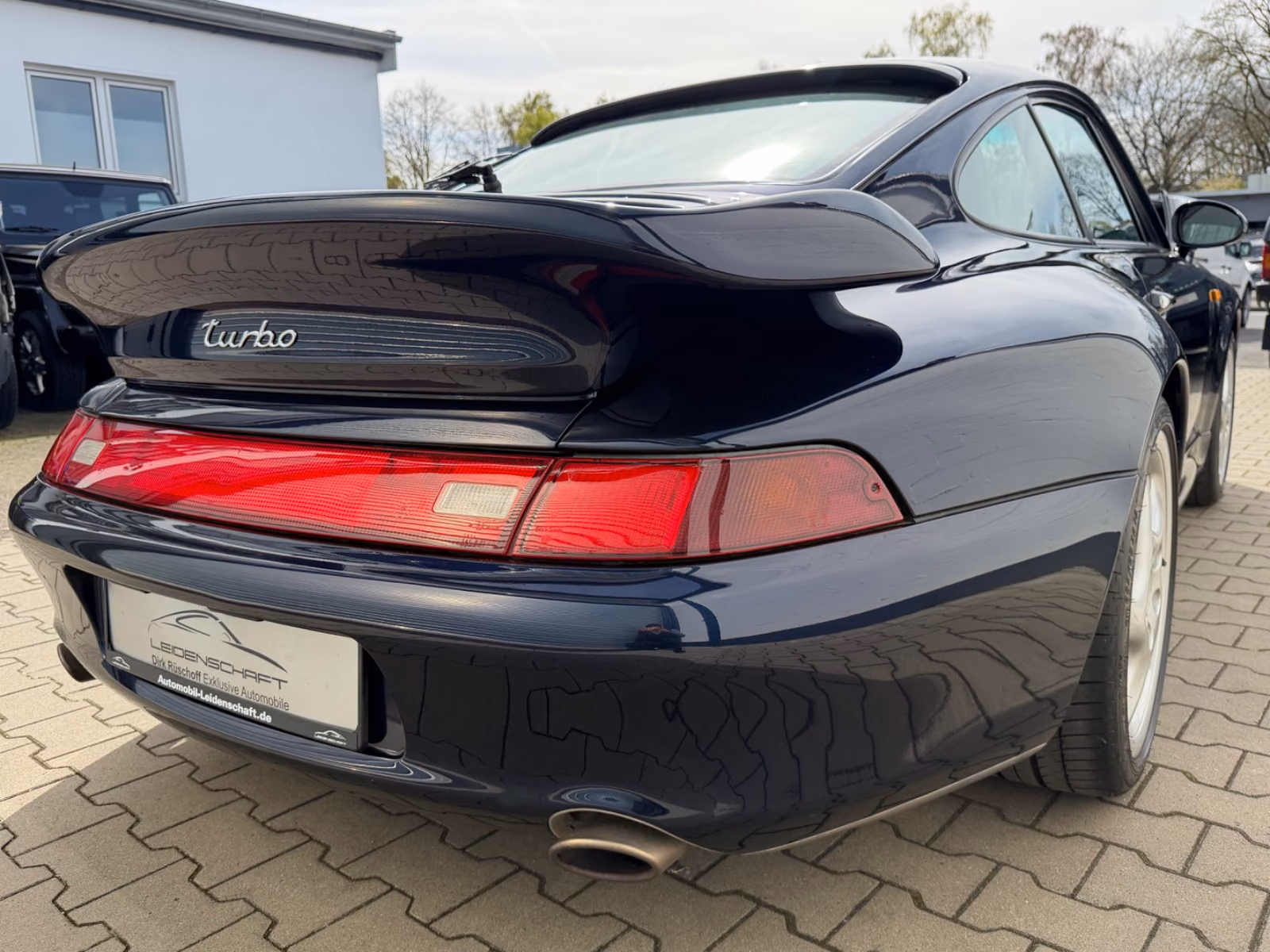 Porsche Gebrauchtwagenangebot PORSCHE 993 TURBO COUPE IN NACHTBLAU