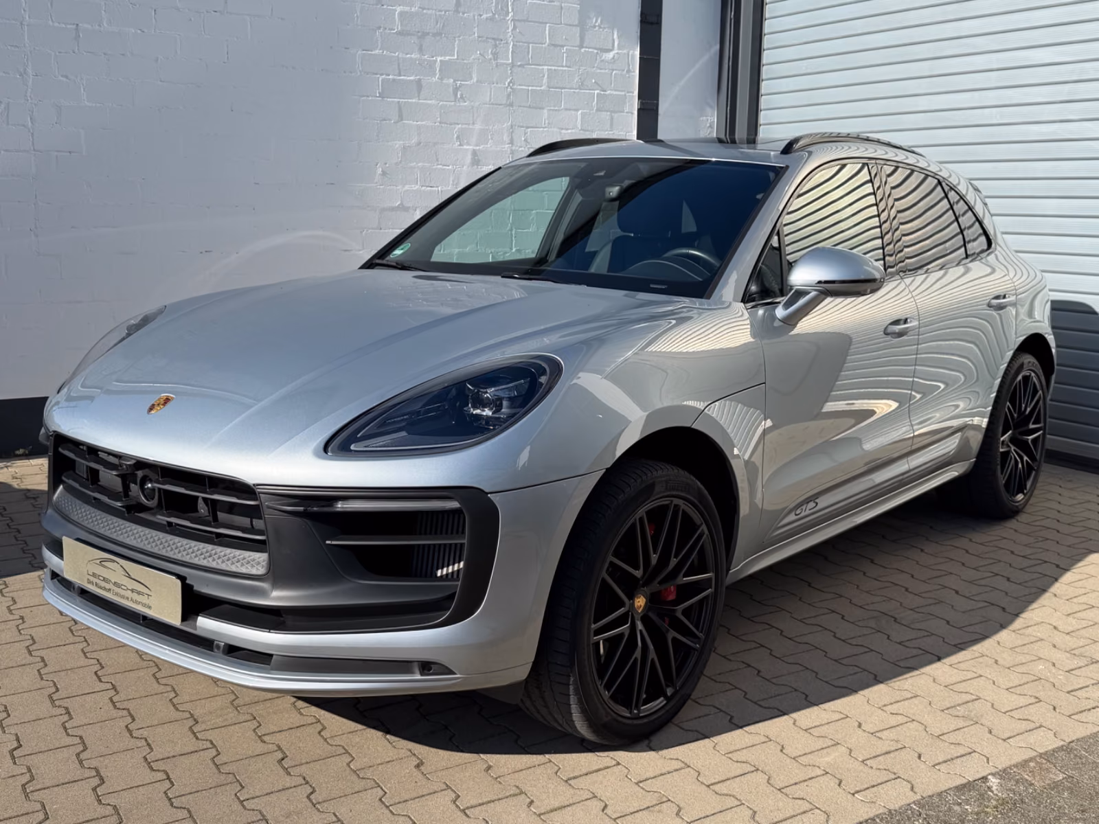 Porsche Gebrauchtwagenangebot PORSCHE MACAN GTS IN DOLOMITSILBER, 1 VORBESITZER