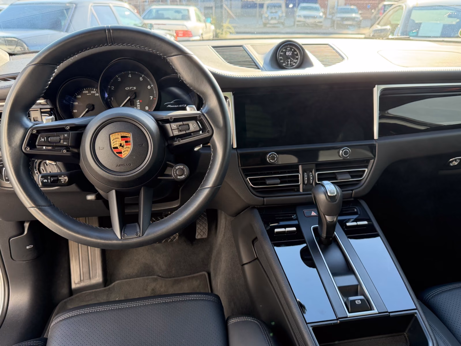 Porsche Gebrauchtwagenangebot PORSCHE MACAN GTS IN DOLOMITSILBER, 1 VORBESITZER