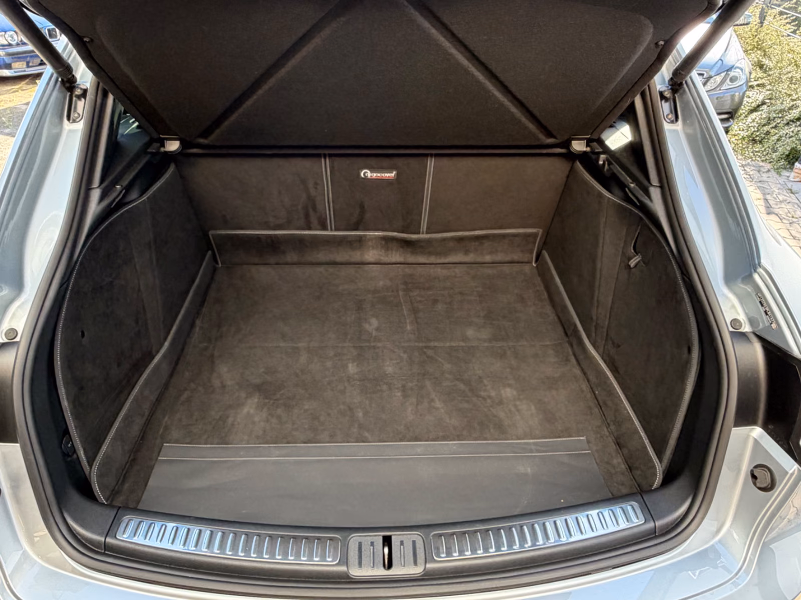 Porsche Gebrauchtwagenangebot PORSCHE MACAN GTS IN DOLOMITSILBER, 1 VORBESITZER