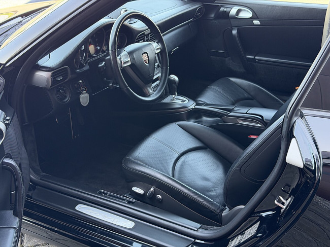 Porsche Gebrauchtwagenangebot PORSCHE 997.1 CARRERA 4 COUPE IN SCHWARZ, TIPTRONIC