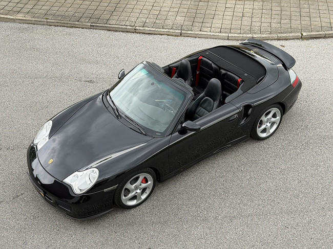 Porsche Gebrauchtwagenangebot PORSCHE 996 TURBO COUPE - BLACK MAGIC PERLEFFEKT