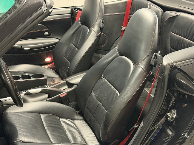 Porsche Gebrauchtwagenangebot PORSCHE 996 TURBO COUPE - BLACK MAGIC PERLEFFEKT