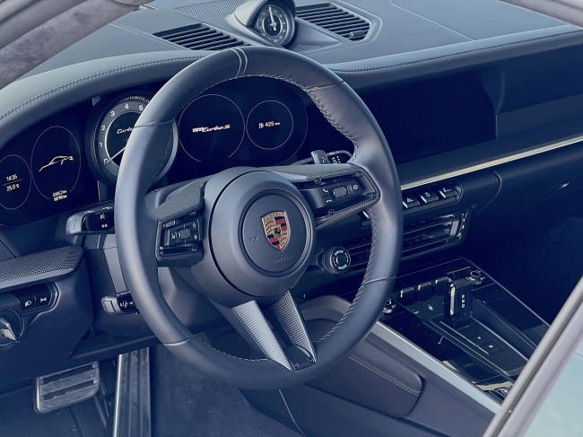 Porsche Gebrauchtwagenangebot PORSCHE 992.1 TURBO S COUPE IN CARRERAWEISS