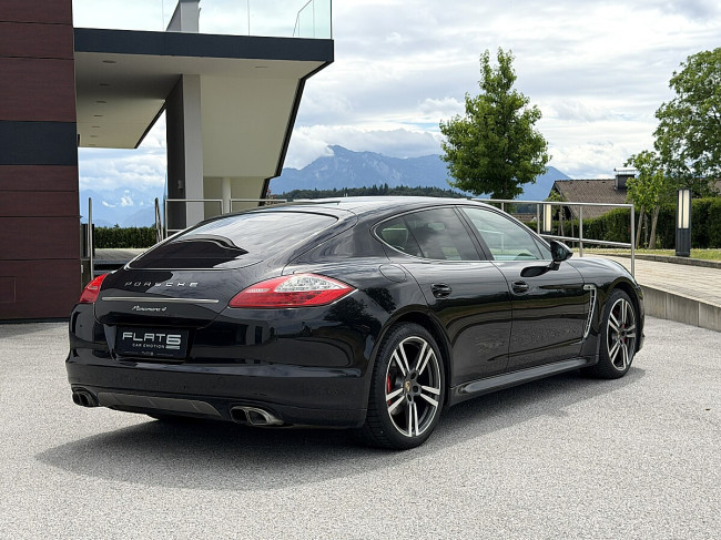 Porsche Gebrauchtwagenangebot PORSCHE PANAMERA 4 PLATINIUM EDITION IN SCHWARZ