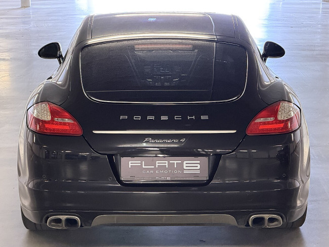 Porsche Gebrauchtwagenangebot PORSCHE PANAMERA 4 PLATINIUM EDITION IN SCHWARZ