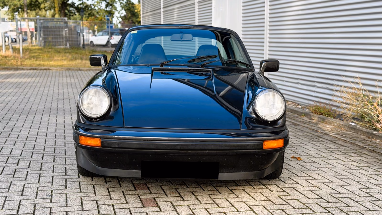 Porsche Gebrauchtwagenangebot PORSCHE 911 SC 3.0L TARGA - SCHWARZ-METALLIC