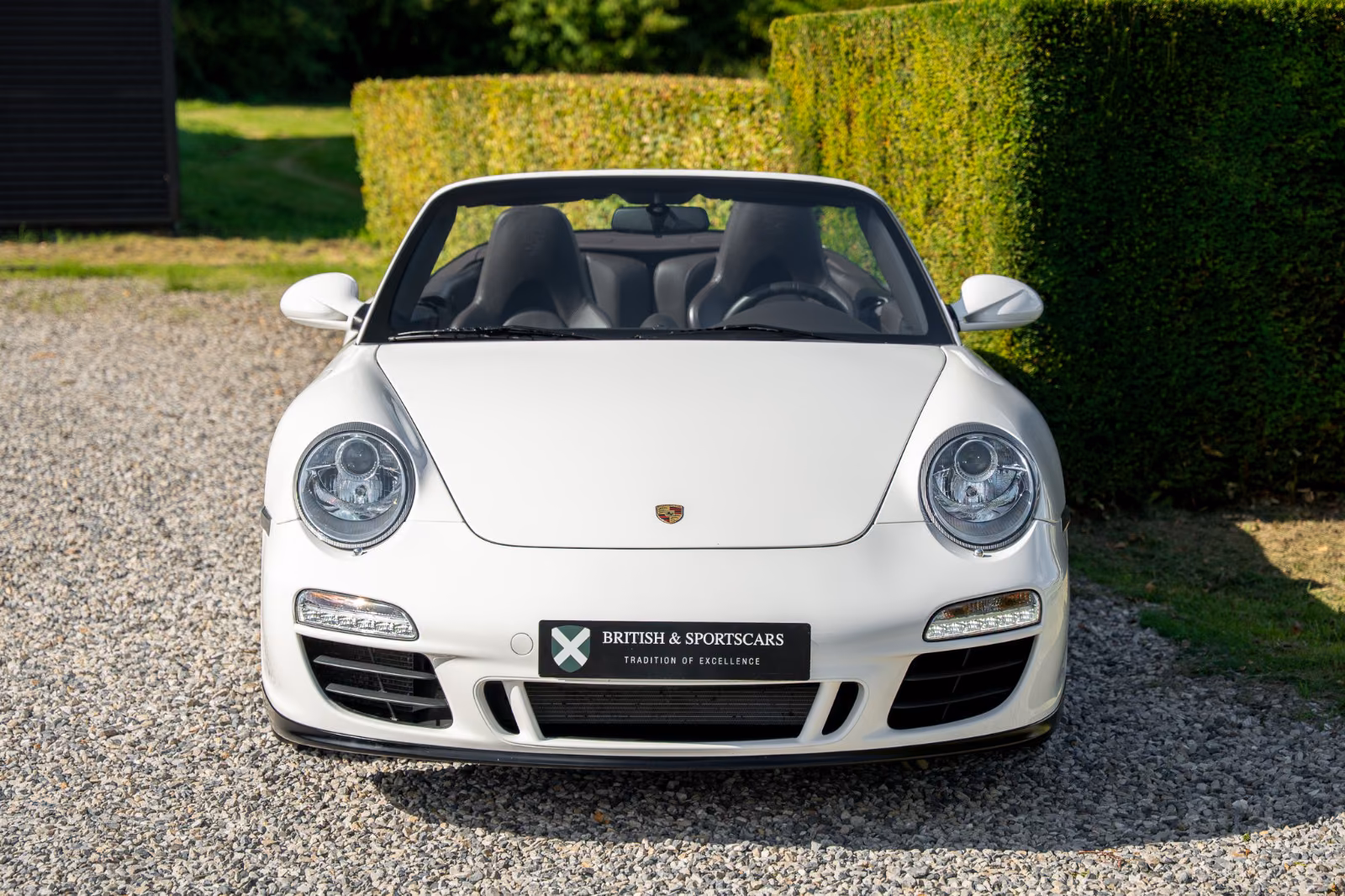 Porsche Gebrauchtwagenangebot PORSCHE 997.2 CARRERA 4 CABRIOLET IN CARRERAWEISS