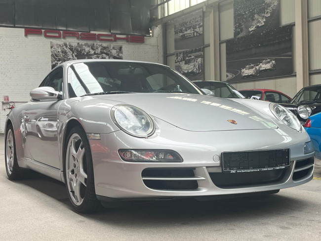 PORSCHE 997 CARRERA COUPE IN ARKTISSILBER