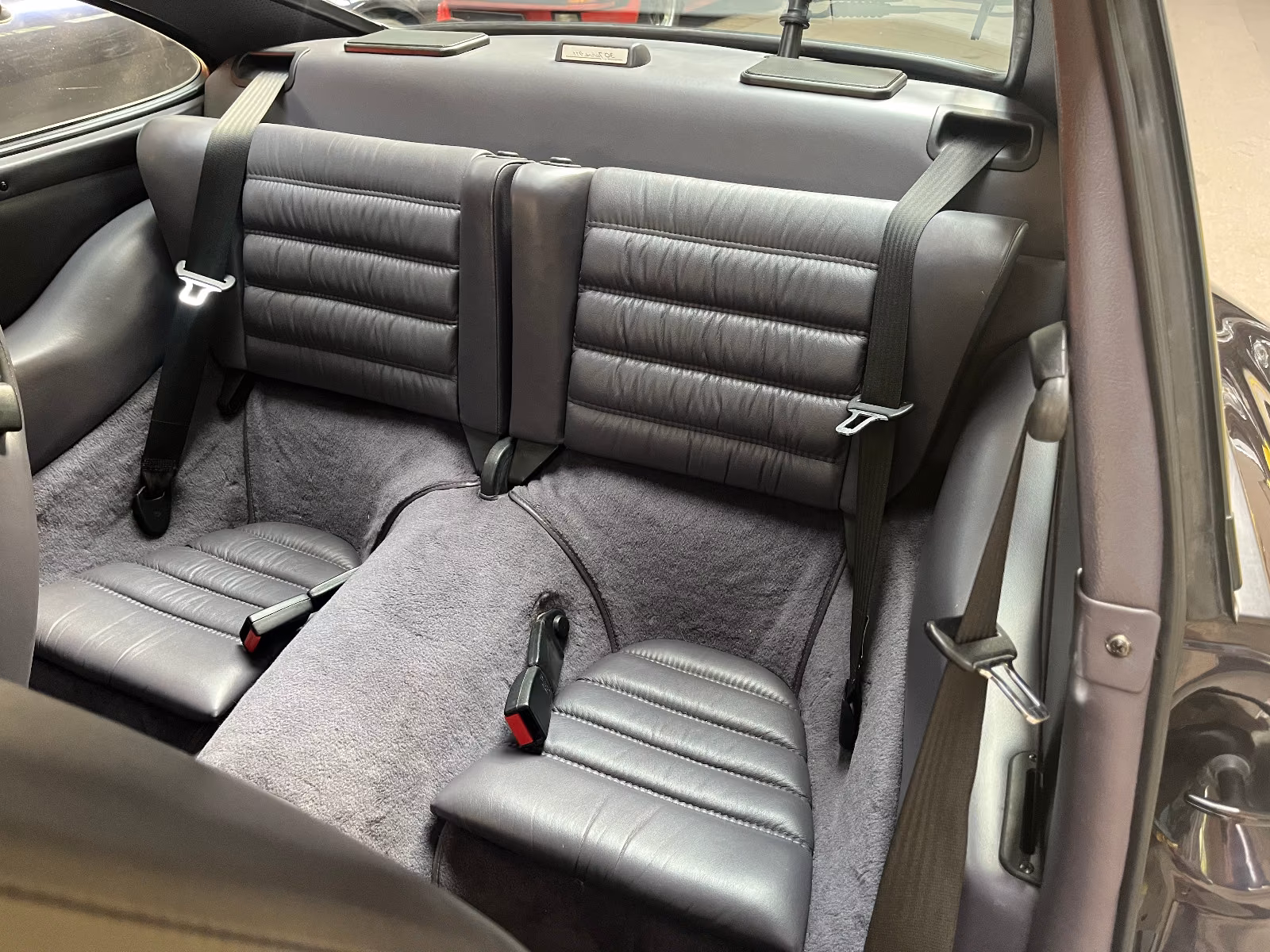Porsche Gebrauchtwagenangebot PORSCHE 964 CARRERA 4 JUBI WERKSTURBOLOOK