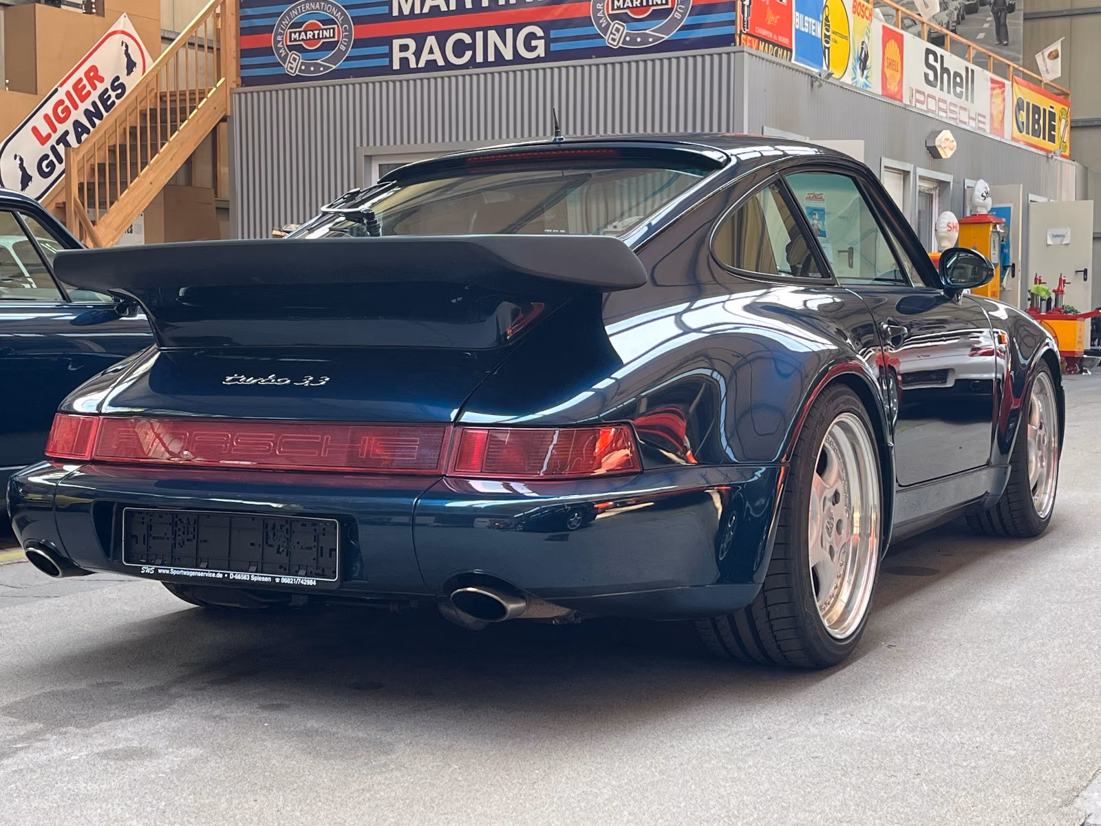 Porsche Gebrauchtwagenangebot PORSCHE 964 TURBO 3.3L COUPE IN AMAZONASGRÜN