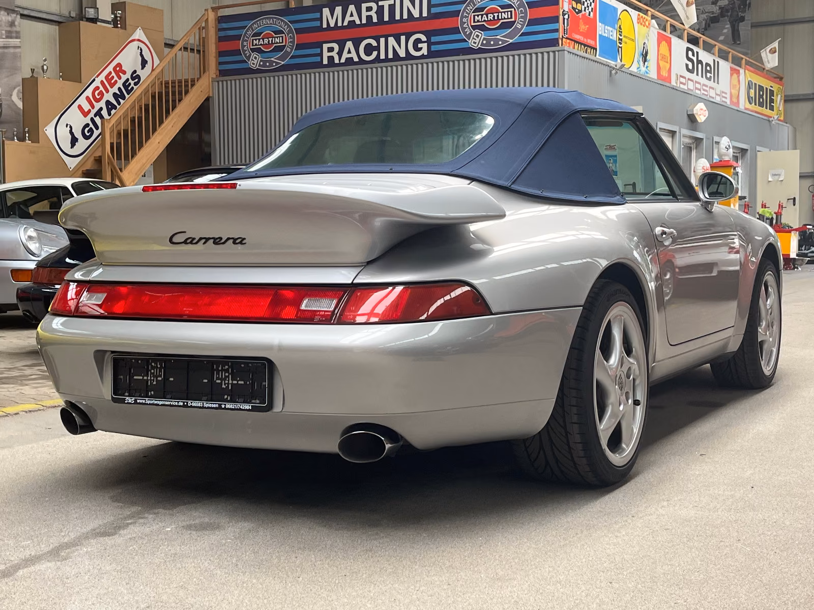 PORSCHE 993 CARRERA 2 CABRIOLET IN ARKTISSILBER