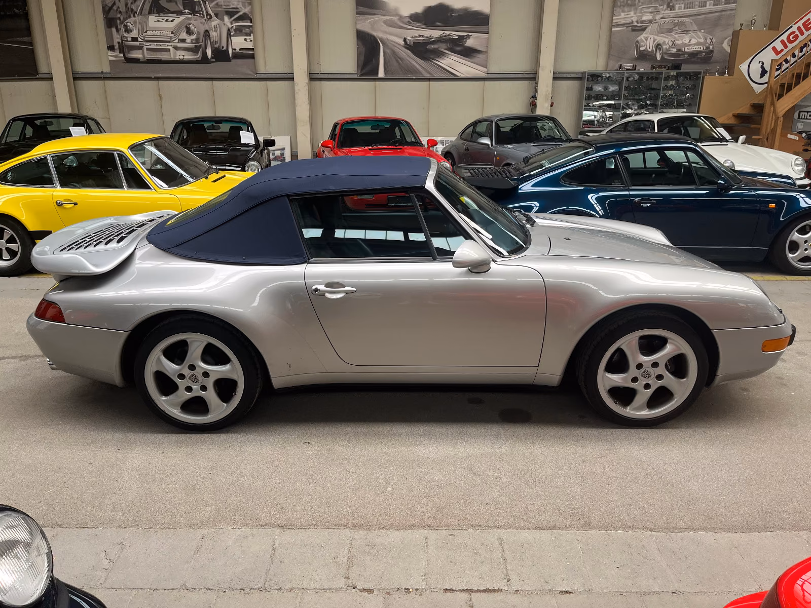Porsche Gebrauchtwagenangebot PORSCHE 993 CARRERA 2 CABRIOLET IN ARKTISSILBER