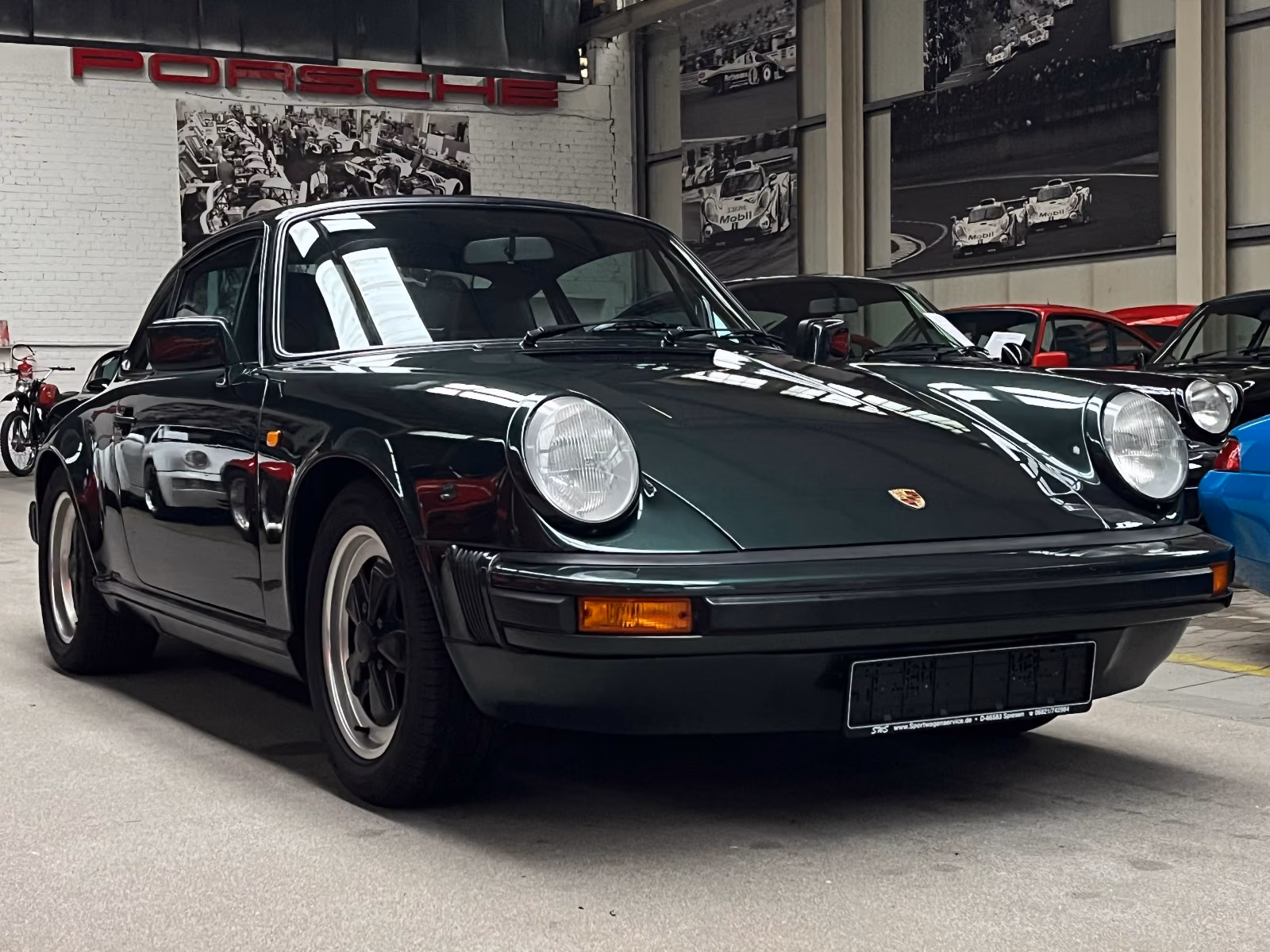 Porsche Gebrauchtwagenangebot PORSCHE 911 (URMODELL) 3.2L CARRERA COUPE IN MOOSGRÜN