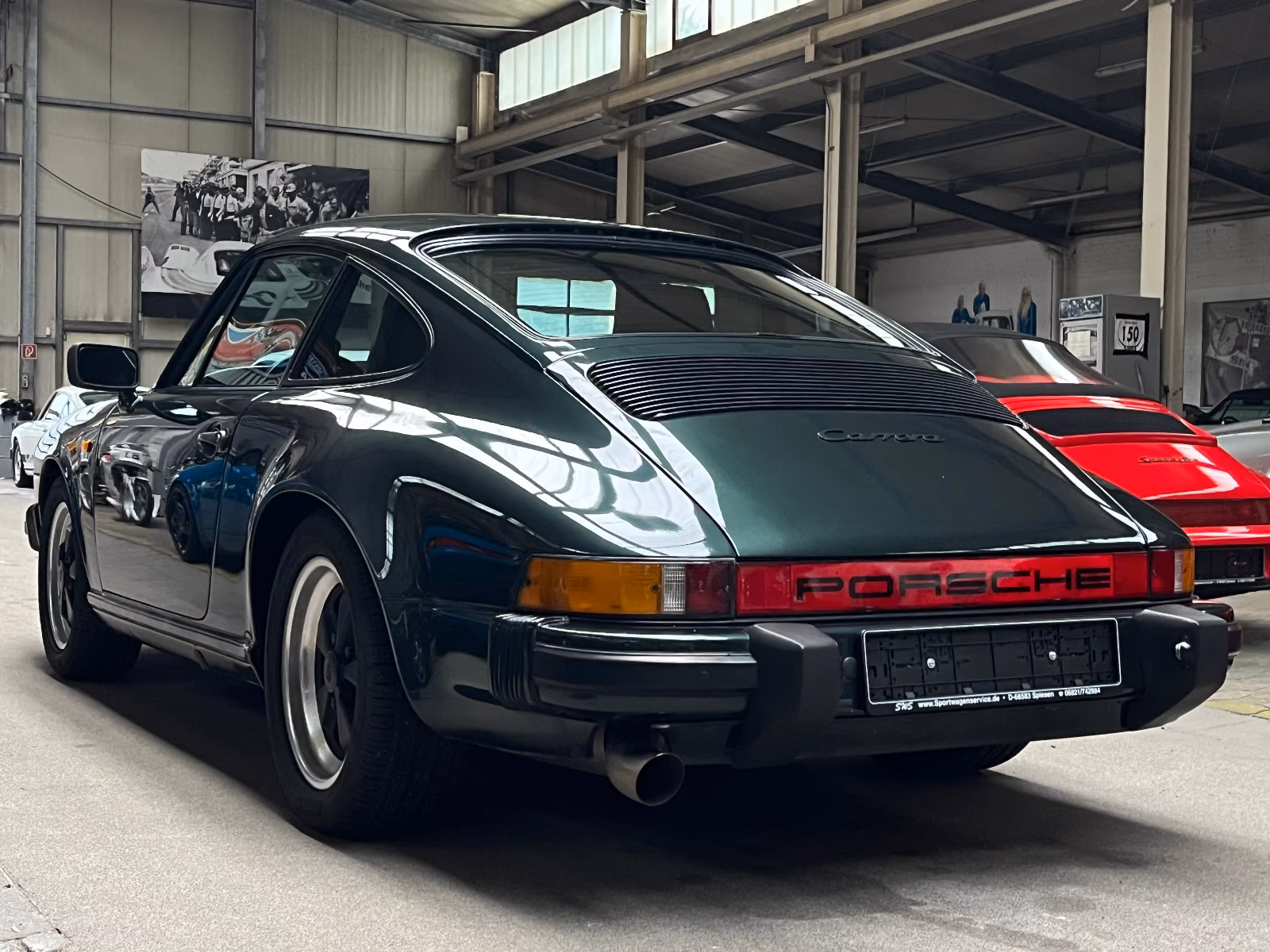 Porsche Gebrauchtwagenangebot PORSCHE 911 (URMODELL) 3.2L CARRERA COUPE IN MOOSGRÜN